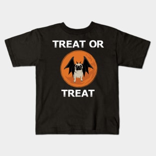 Treat or Treat Halloween Funny Pug Design for Dog Lovers Kids T-Shirt